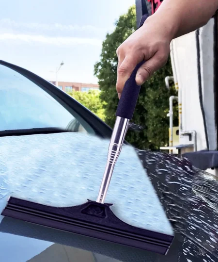 Retractable Rear-View Mirror Dryer