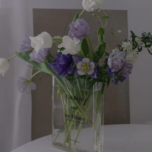 NovelBlooms™ - Acrylic Book Vase